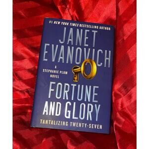 Janet Evanovich Novel - Fortune & Glory